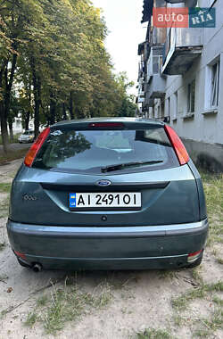Хетчбек Ford Focus 2002 в 