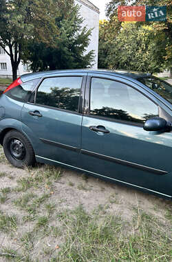 Хетчбек Ford Focus 2002 в 
