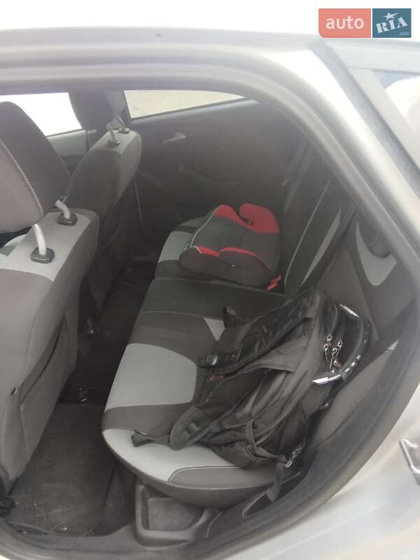 Хэтчбек Ford Focus 2012 в Николаеве фото 4 Хэтчбек Ford Focus 2012 в Николаеве
