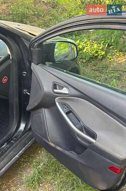 Универсал Ford Focus 2012 в 