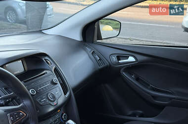 Седан Ford Focus 2016 в 