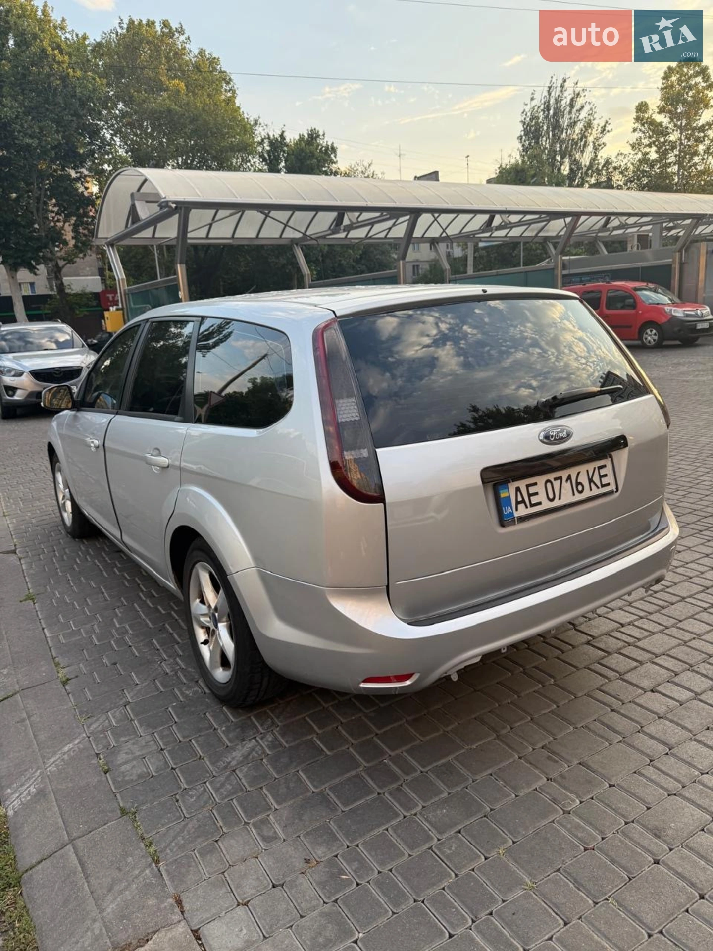 2010 Ford Focus - мініатюра 3