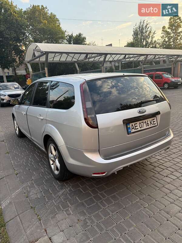 Универсал Ford Focus 2010 в Днепре