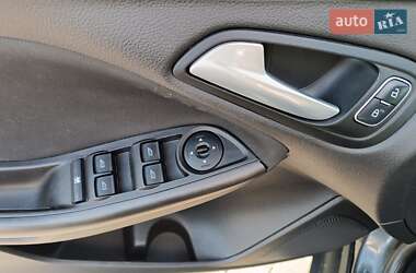 Седан Ford Focus 2017 в 