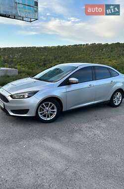 Седан Ford Focus 2016 в 