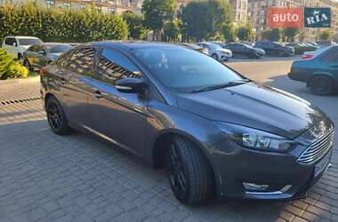 Седан Ford Focus 2016 в 
