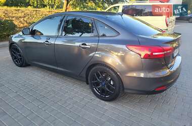 Седан Ford Focus 2016 в 