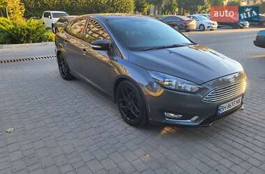 Седан Ford Focus 2016 в 