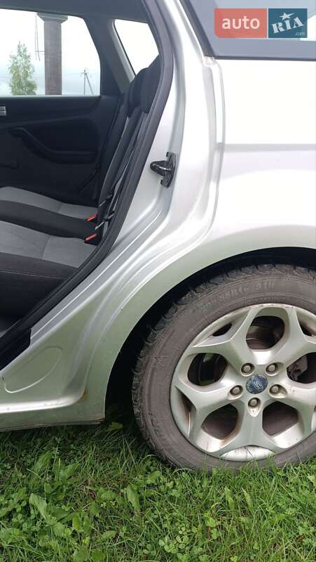 Універсал Ford Focus 2010 в Старому Самборі фото 9 Універсал Ford Focus 2010 в Старому Самборі