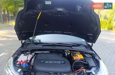 Хэтчбек Ford Focus 2014 в 
