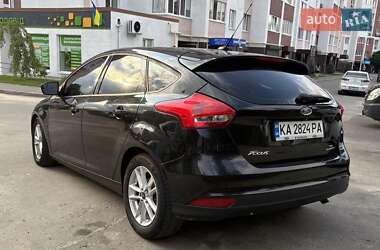 Хэтчбек Ford Focus 2015 в 
