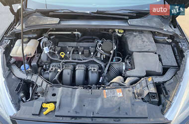 Седан Ford Focus 2015 в 