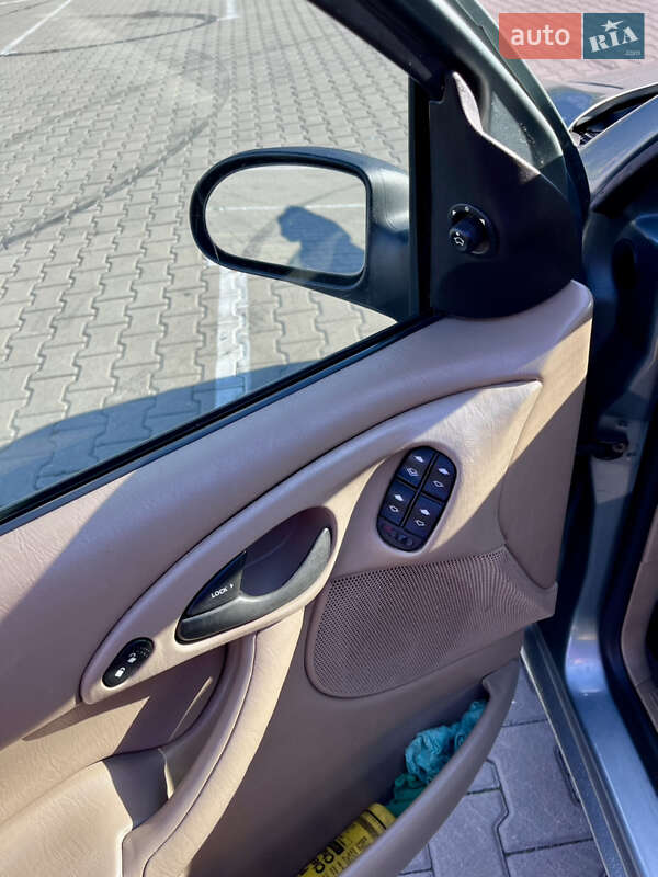 Седан Ford Focus 2003 в Чернигове