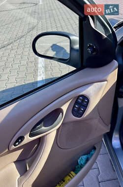 Седан Ford Focus 2003 в 