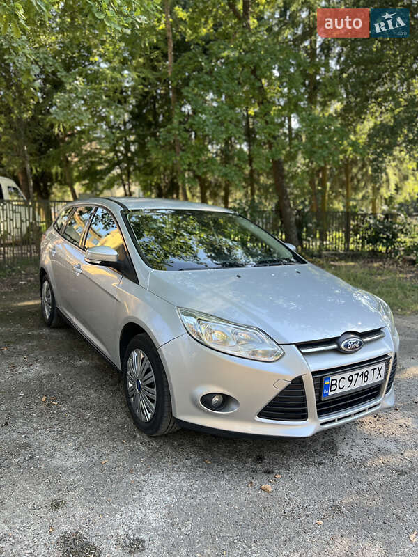 Универсал Ford Focus 2013 в 