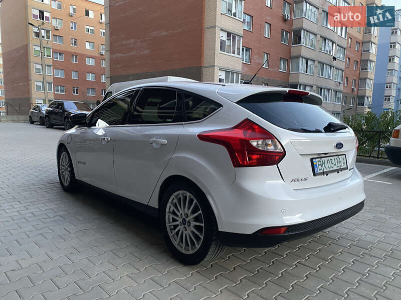 Хэтчбек Ford Focus 2014 в Хмельницком