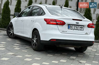 Седан Ford Focus 2016 в 