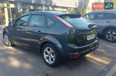 Хэтчбек Ford Focus 2010 в 