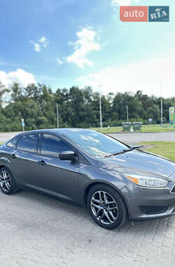 Седан Ford Focus 2016 в 