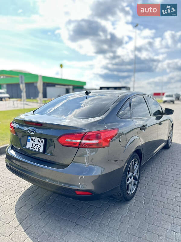 Седан Ford Focus 2016 в Радивилове фото 12 Седан Ford Focus 2016 в Радивилове