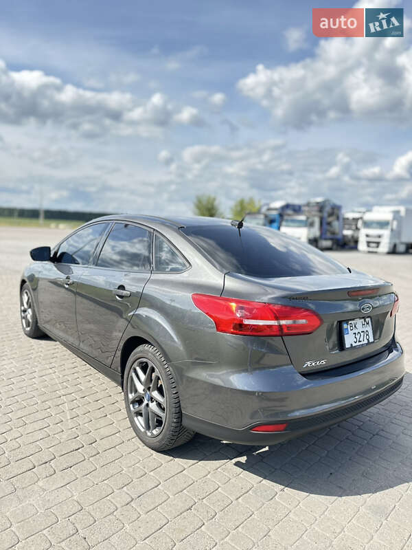 Седан Ford Focus 2016 в Радивилове фото 15 Седан Ford Focus 2016 в Радивилове