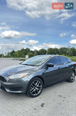 Седан Ford Focus 2016 в 