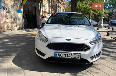 Седан Ford Focus 2015 в 