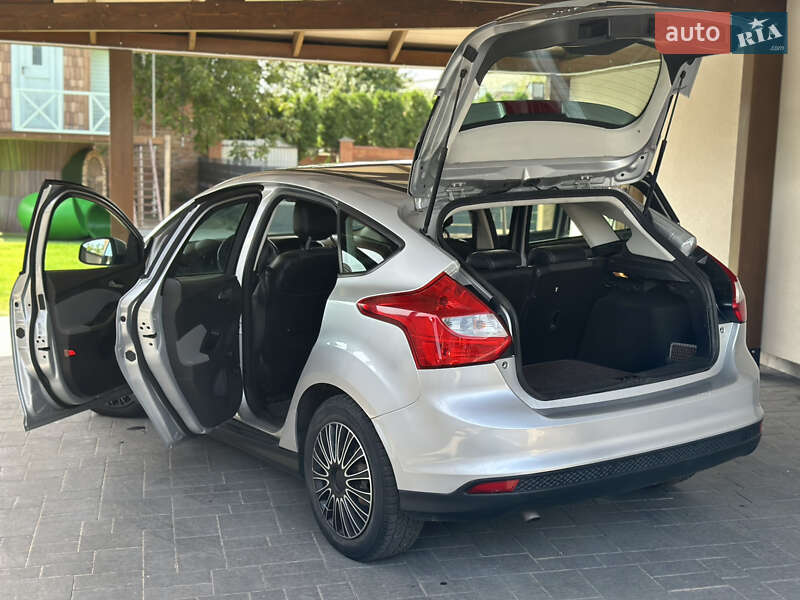 Хэтчбек Ford Focus 2013 в Владимире фото 10 Хэтчбек Ford Focus 2013 в Владимире