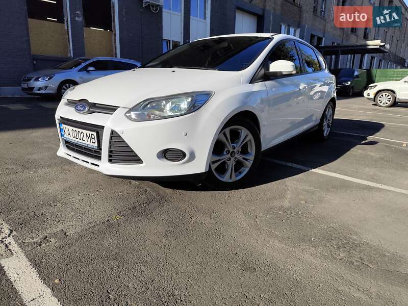 Хэтчбек Ford Focus 2014 в Киеве