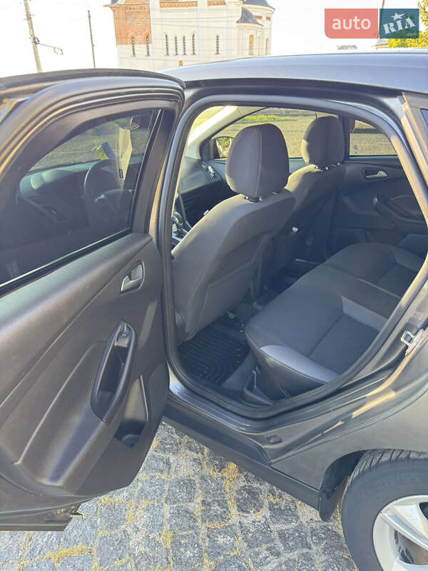 Хэтчбек Ford Focus 2014 в Белой Церкви фото 16 Хэтчбек Ford Focus 2014 в Белой Церкви