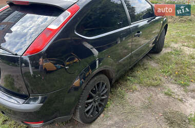 Хетчбек Ford Focus 2005 в 
