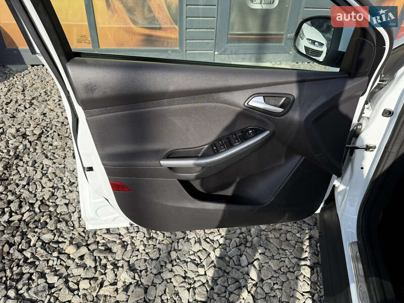 Хетчбек Ford Focus 2011 в Стрию