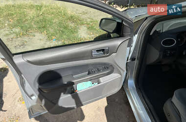 Універсал Ford Focus 2004 в 