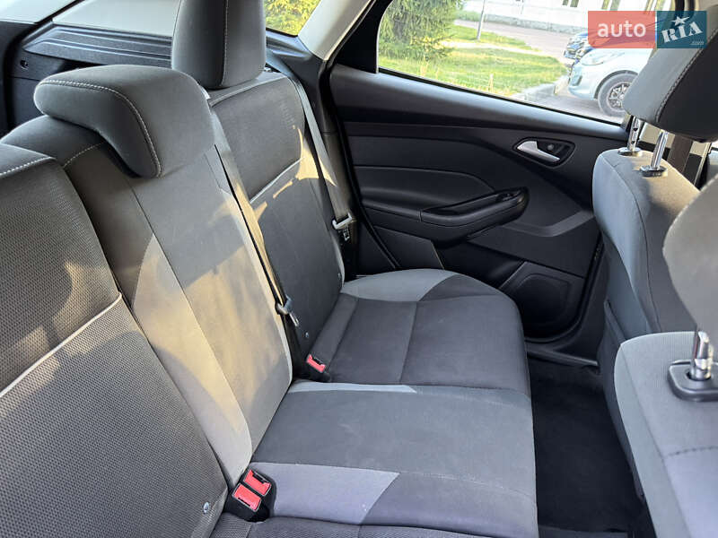 Хэтчбек Ford Focus 2014 в Житомире