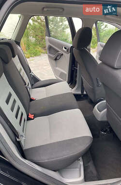 Универсал Ford Focus 2010 в 