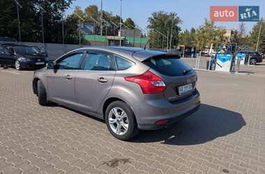 Хэтчбек Ford Focus 2013 в 