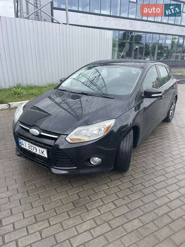 Хэтчбек Ford Focus 2013 в 