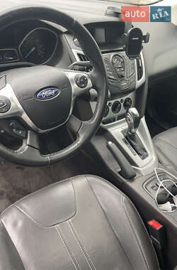 Хэтчбек Ford Focus 2013 в 