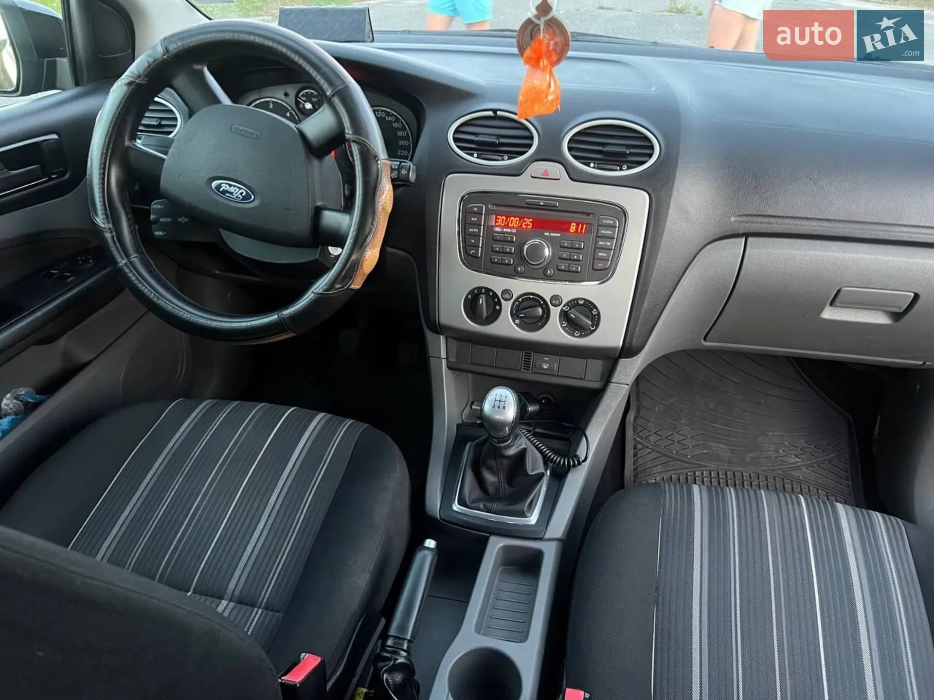 2010 Ford Focus - мініатюра 12