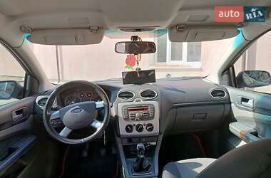 Хэтчбек Ford Focus 2007 в 