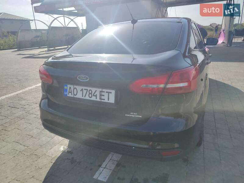 Седан Ford Focus 2015 в Ужгороде