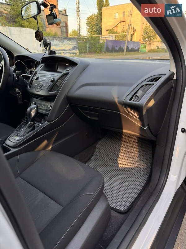 Хэтчбек Ford Focus 2017 в Полтаве