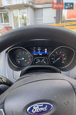 Хэтчбек Ford Focus 2017 в 