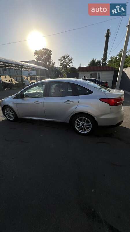 Седан Ford Focus 2015 в Днепре