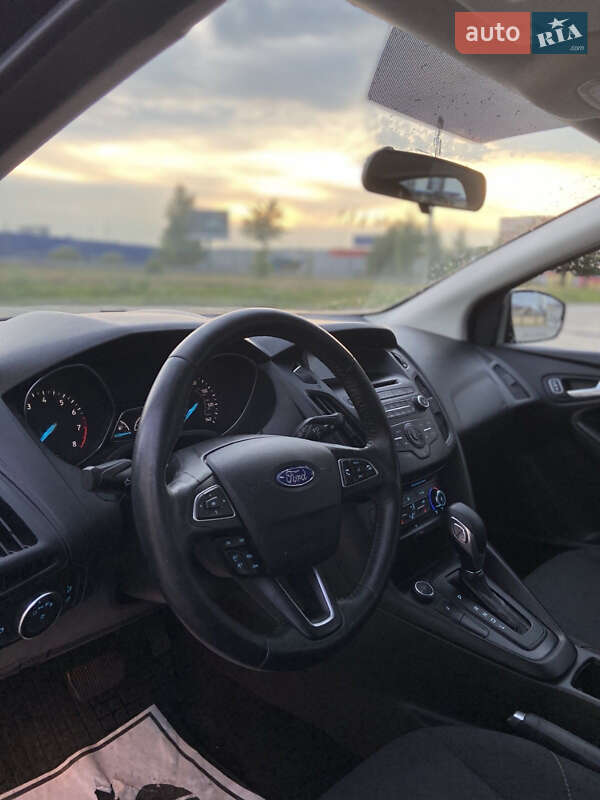 Хетчбек Ford Focus 2017 в Рівному