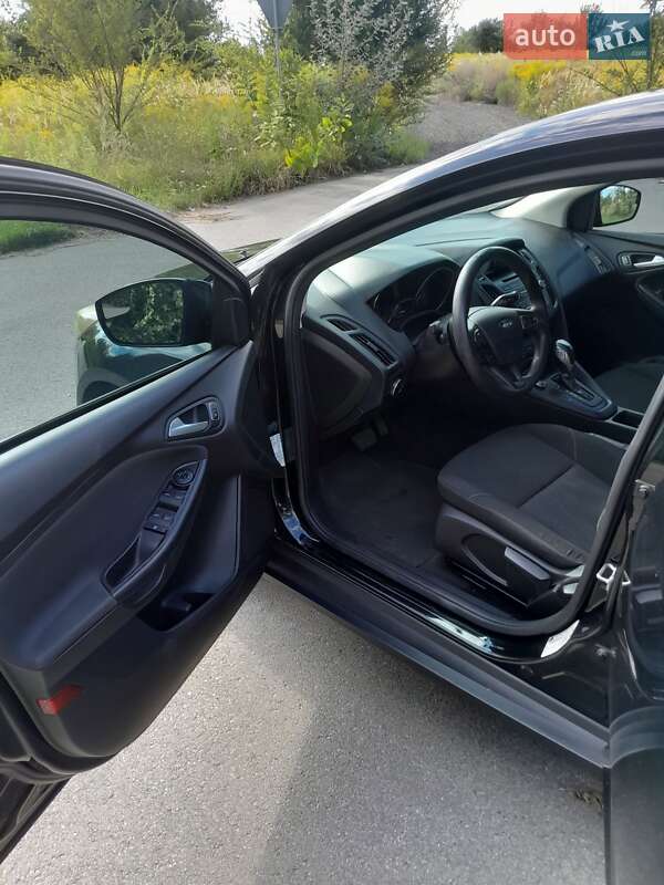 Хэтчбек Ford Focus 2015 в Киеве фото 3 Хэтчбек Ford Focus 2015 в Киеве