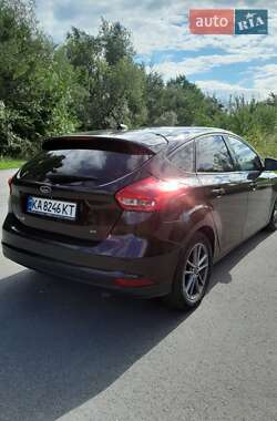 Хэтчбек Ford Focus 2015 в 