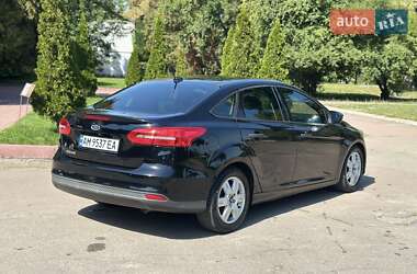 Седан Ford Focus 2015 в 