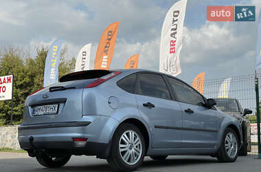 Хэтчбек Ford Focus 2005 в 