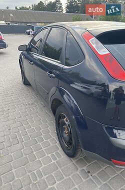 Хэтчбек Ford Focus 2007 в 